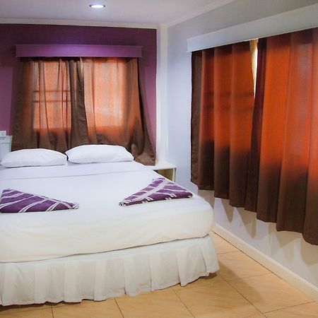 G.I Lodge Pantai Jomtien Bagian luar foto