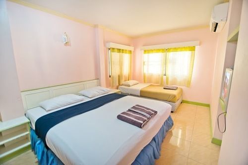 G.I Lodge Pantai Jomtien Bagian luar foto