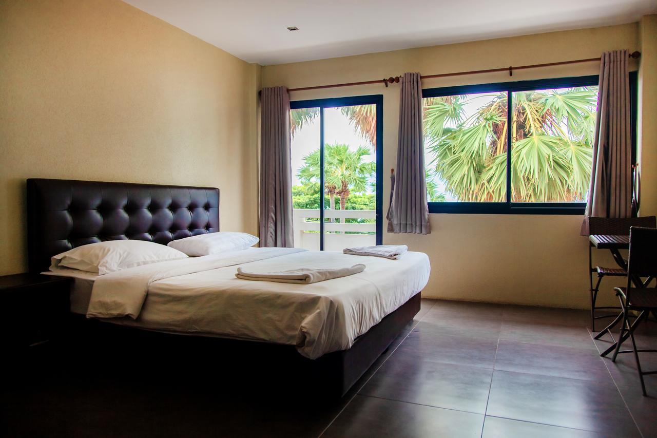 G.I Lodge Pantai Jomtien Bagian luar foto