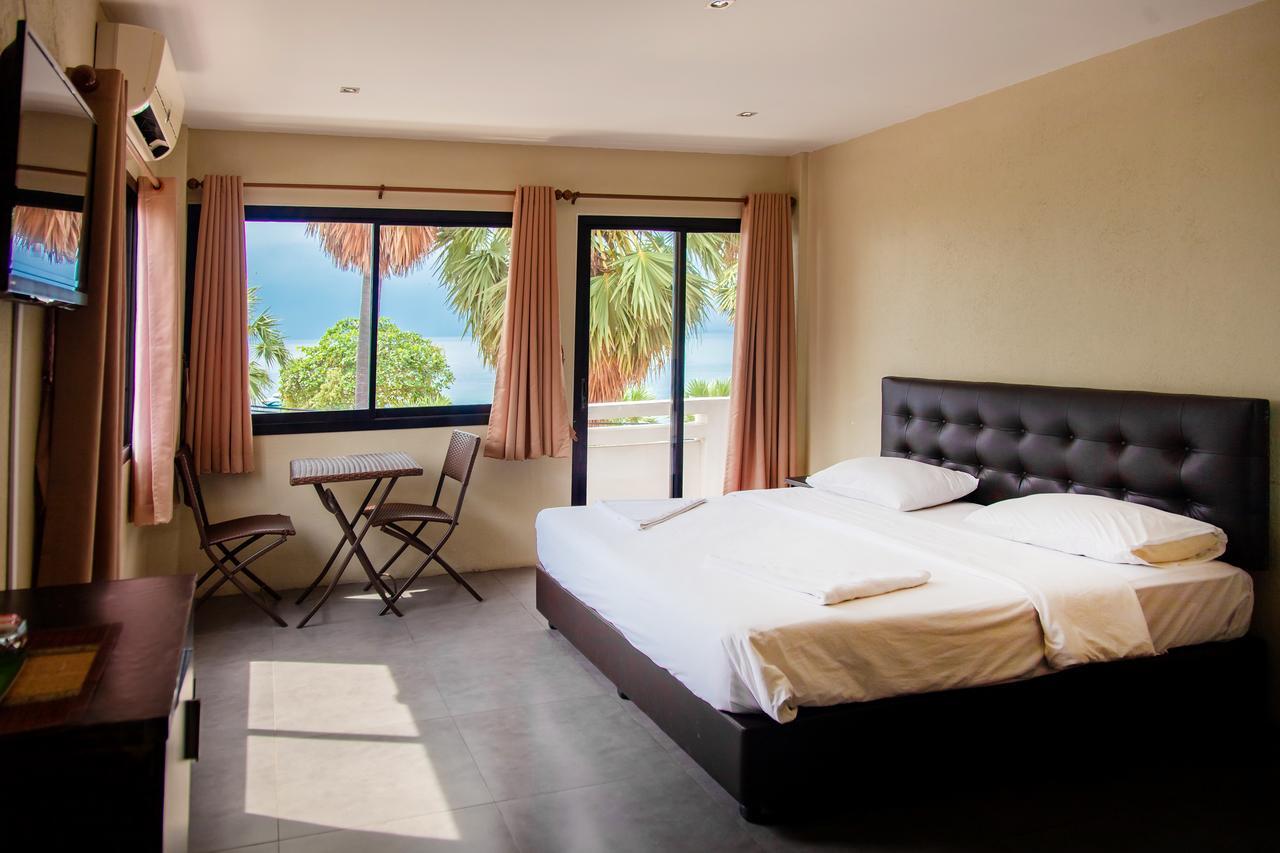 G.I Lodge Pantai Jomtien Bagian luar foto